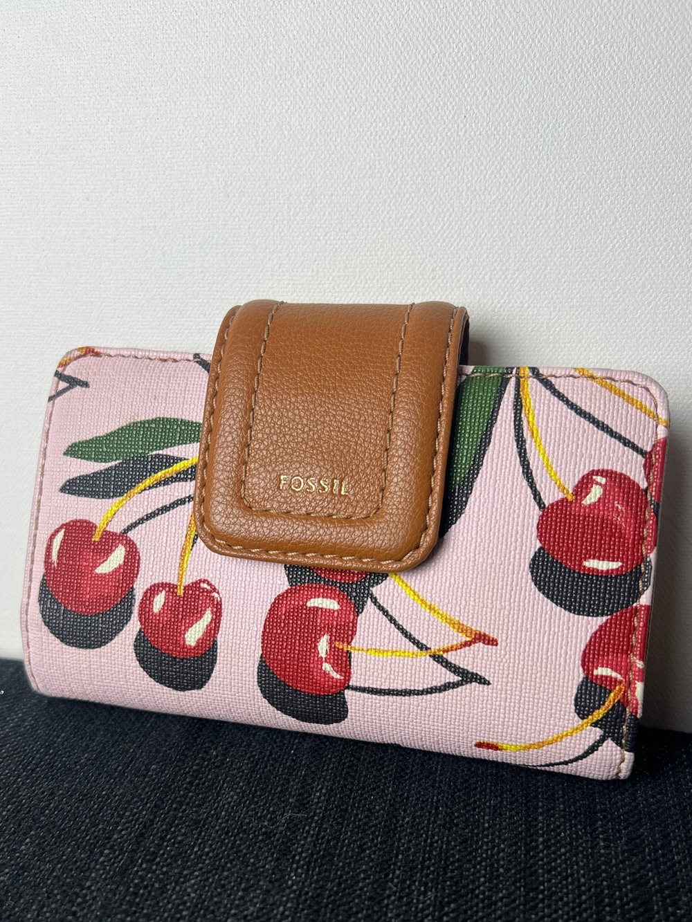 Fossil Madison Multifunction Pink Cherry Wallet
